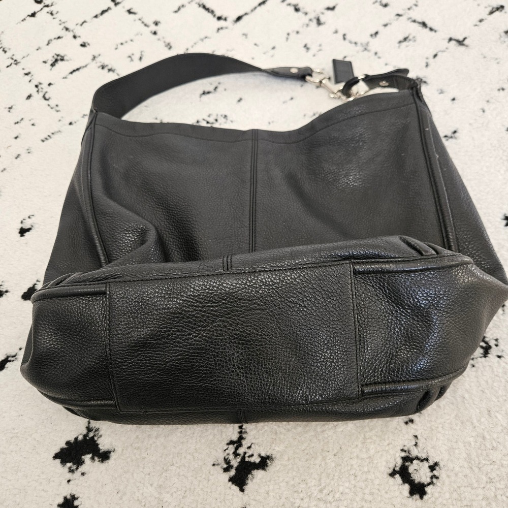 Coach Avery Hobo Shoulder Bag Black Pebbled Leather Large - Picture 7 of 9